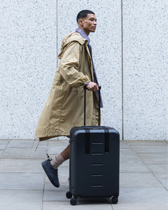 Ramverk Check-In Luggage Medium - Black Out