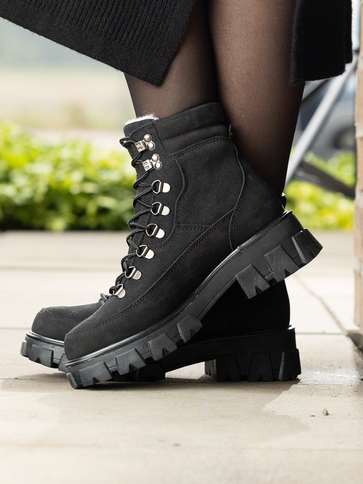 Combat Leather Boot - Warm Black