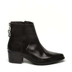 Sorana - Black Leather