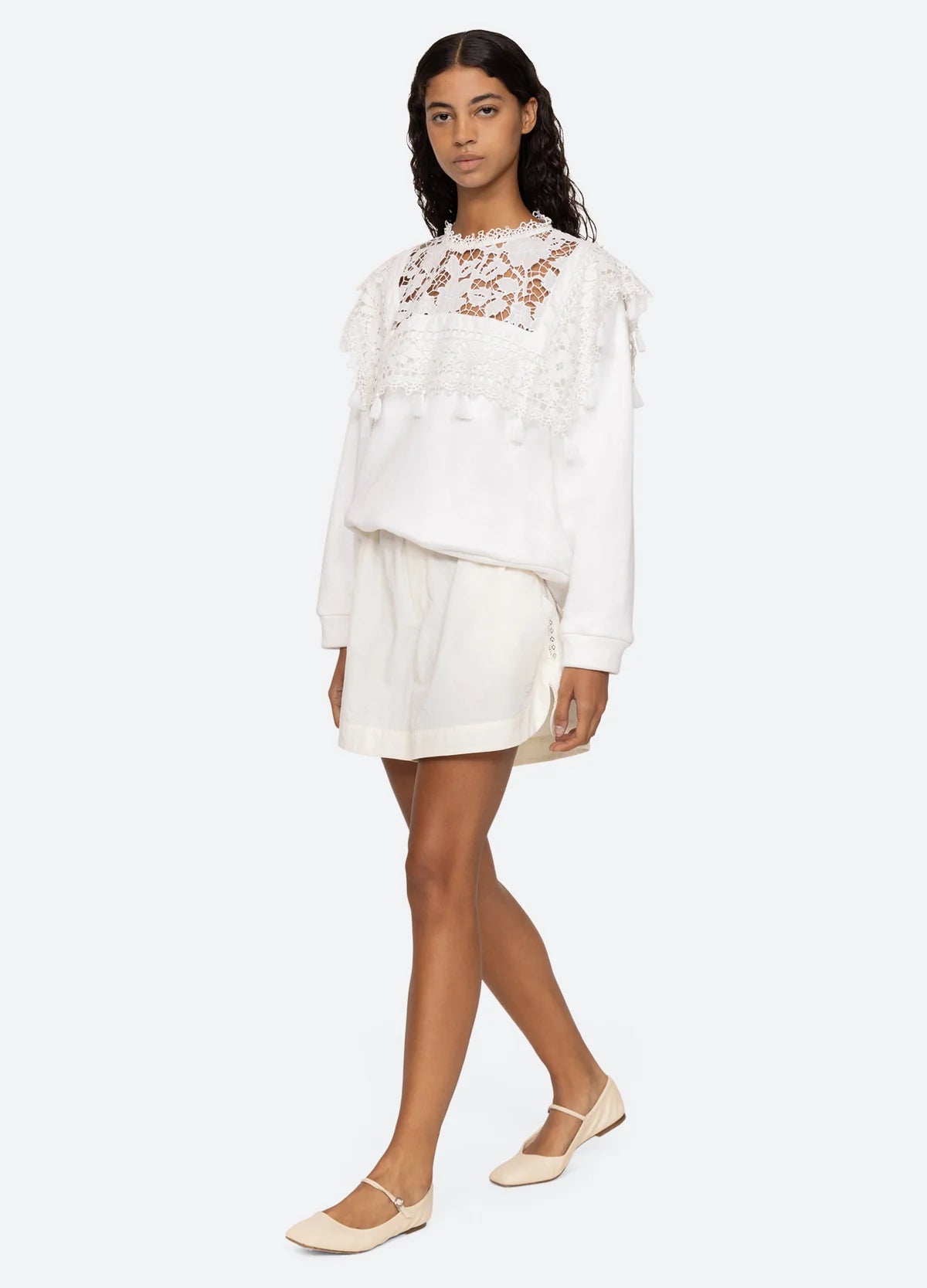 Joah Embroidery Sweatshirt - White