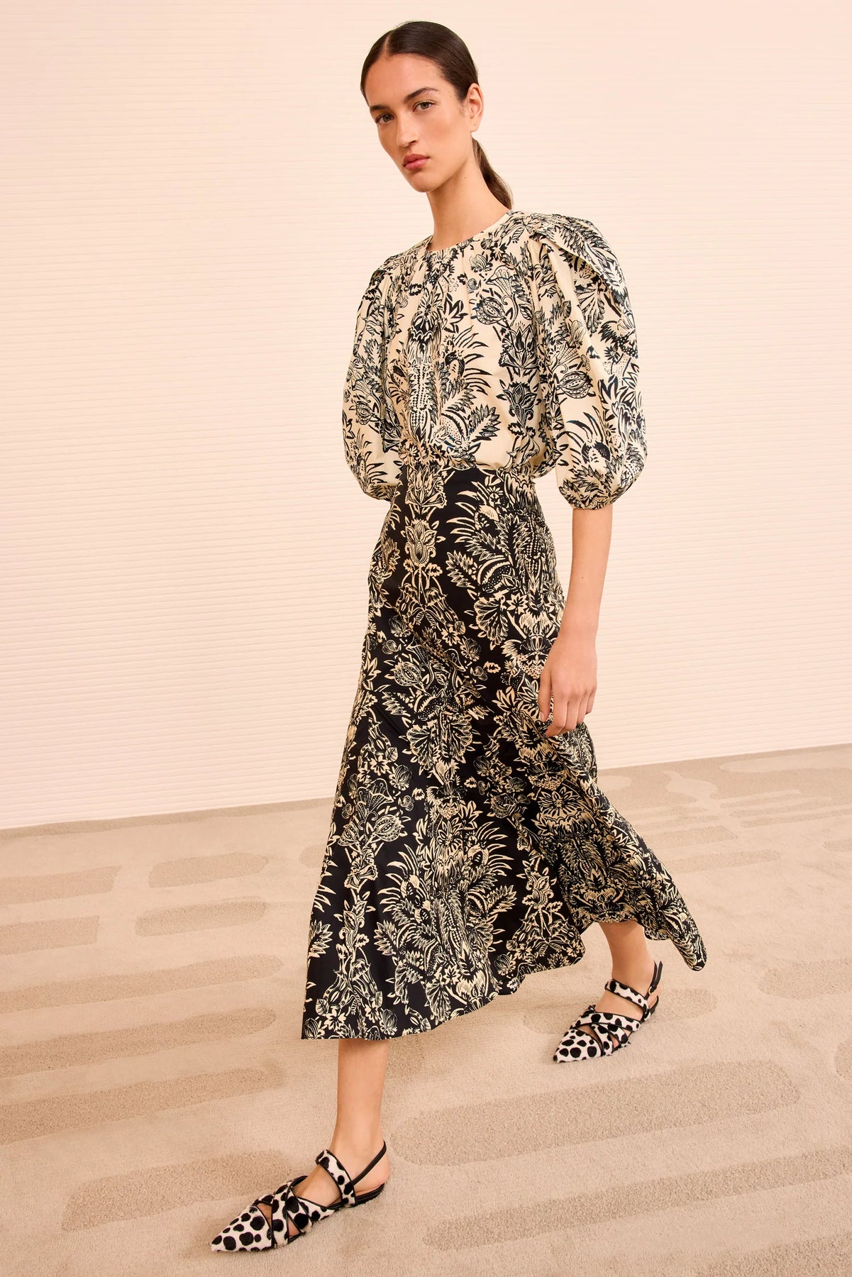 Clarisse Trumpet Midi Skirt - Noir Flora