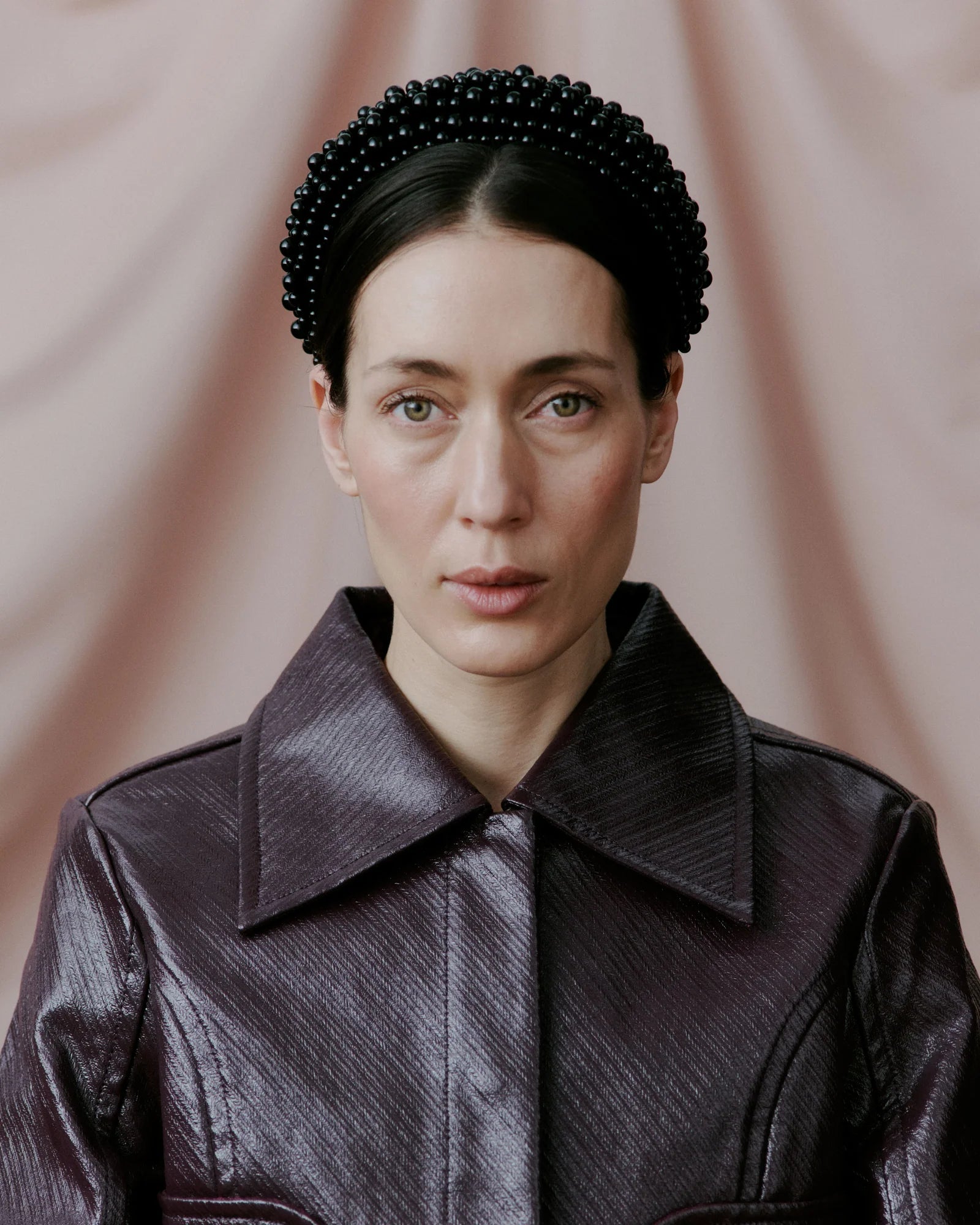 Day Pearly Velvet Hair Band - Black