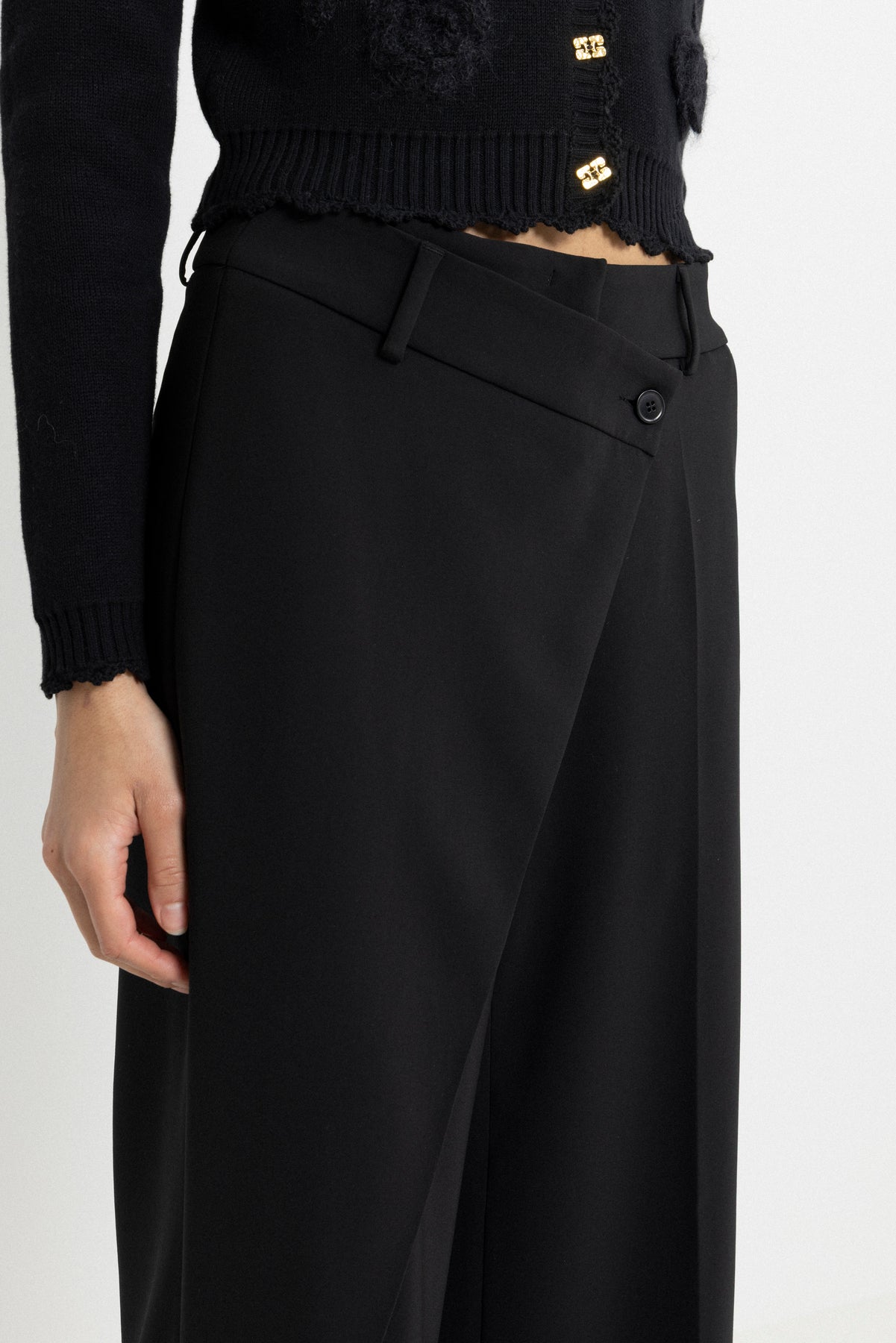Anais Wrap Front - Black