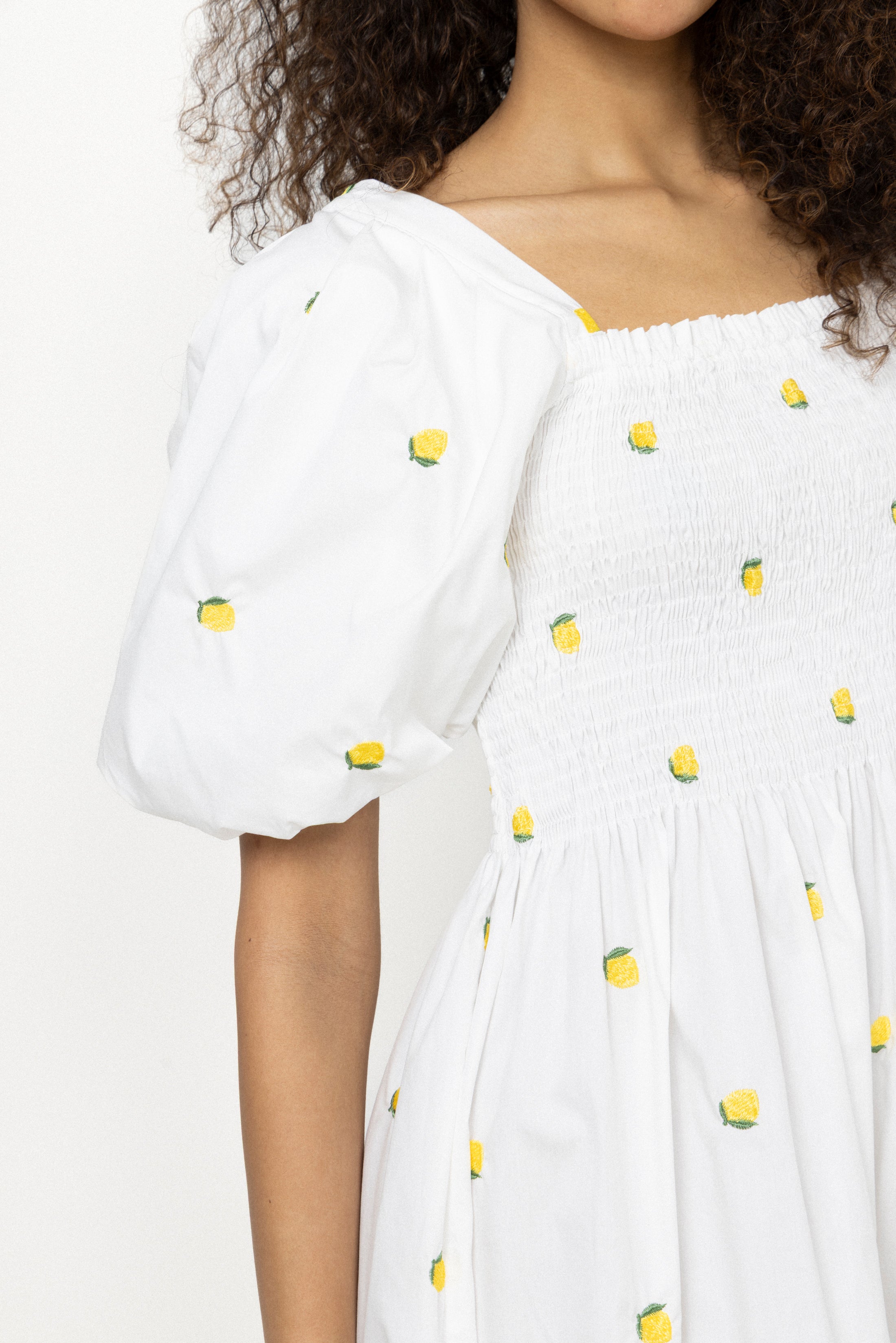 Cheri Fruit Dress - White/Yellow