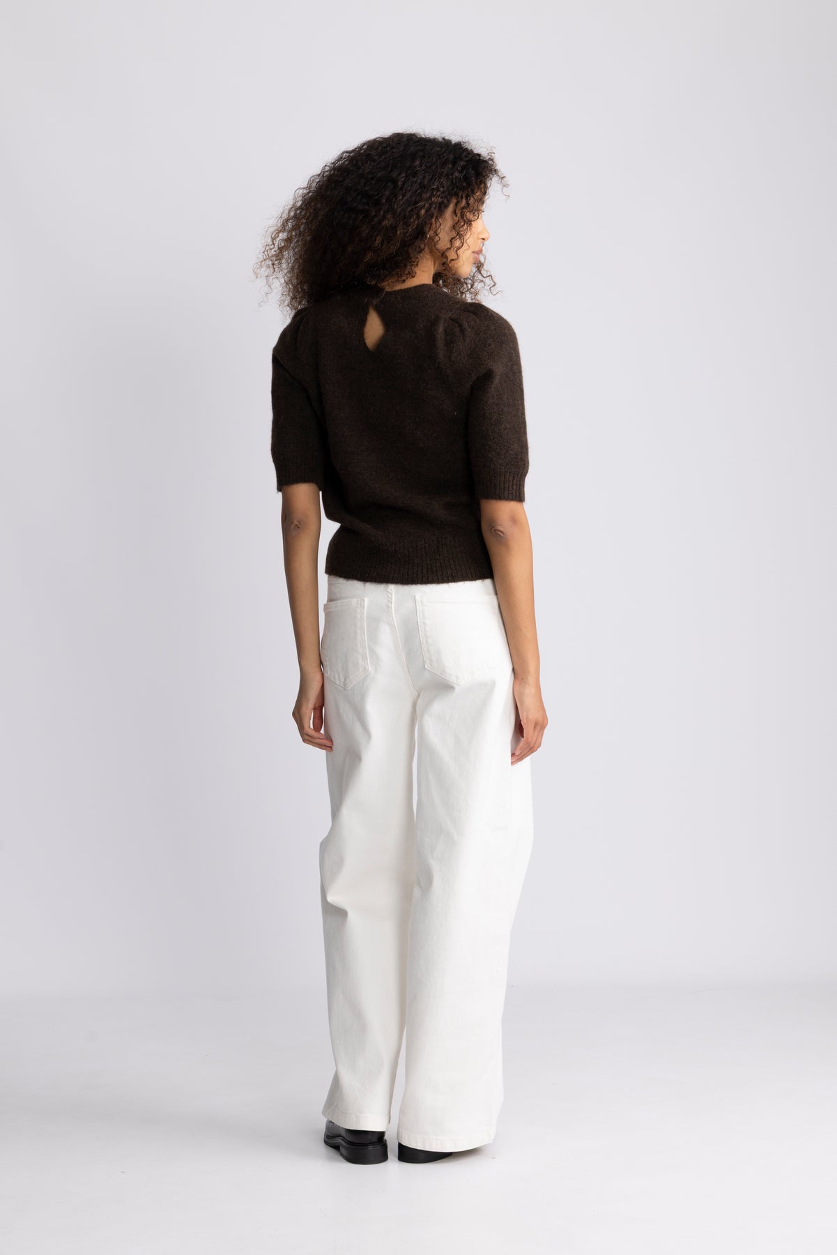 Lulu Ss Open Back Knit O-Neck - Delicioso