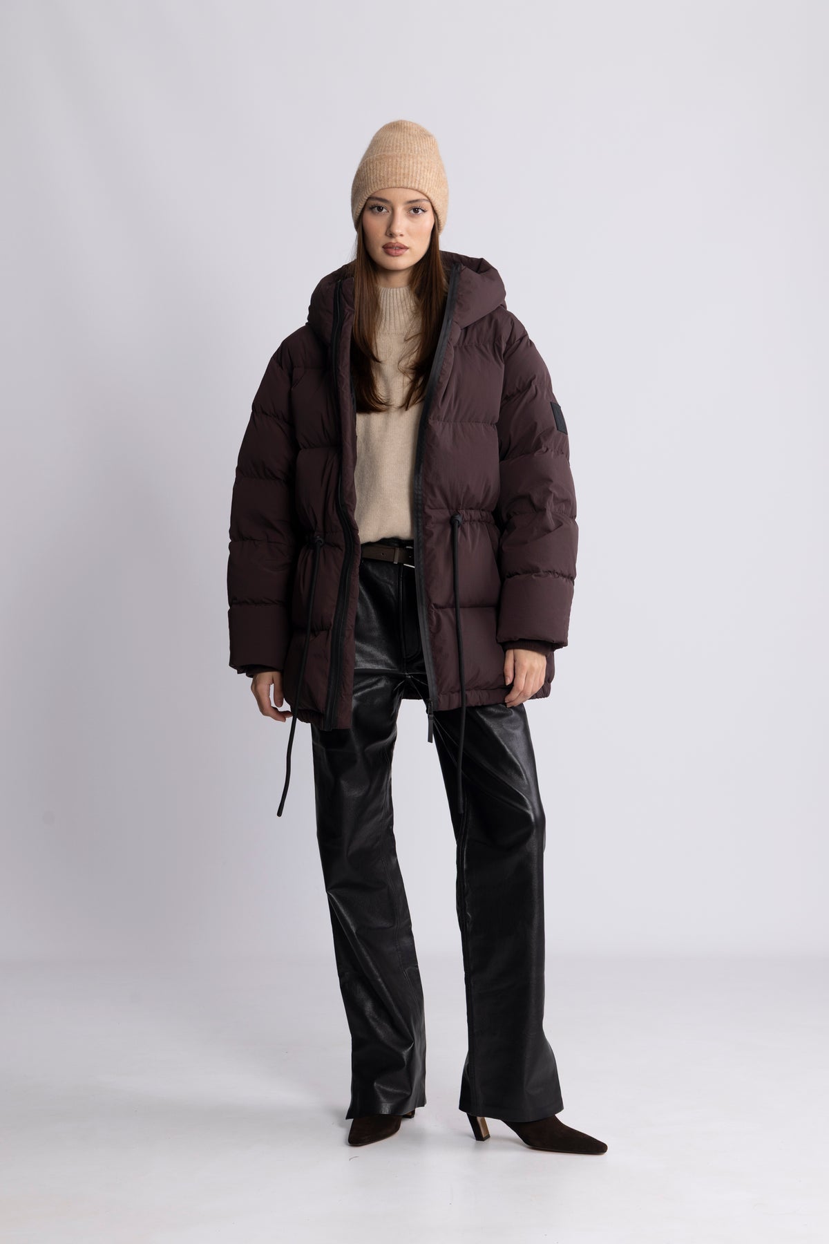 Pernille Down Puffer Jacket - Brown