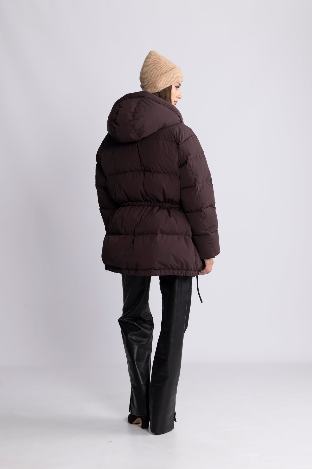 Pernille Down Puffer Jacket - Brown