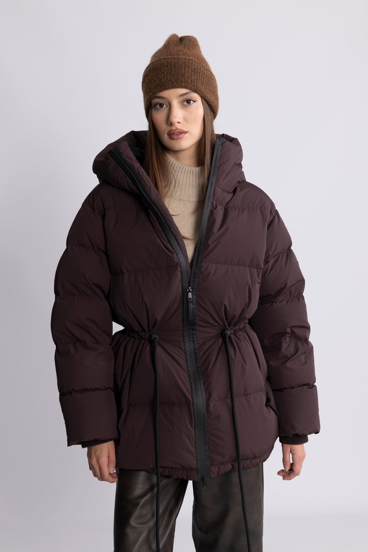Pernille Down Puffer Jacket - Brown