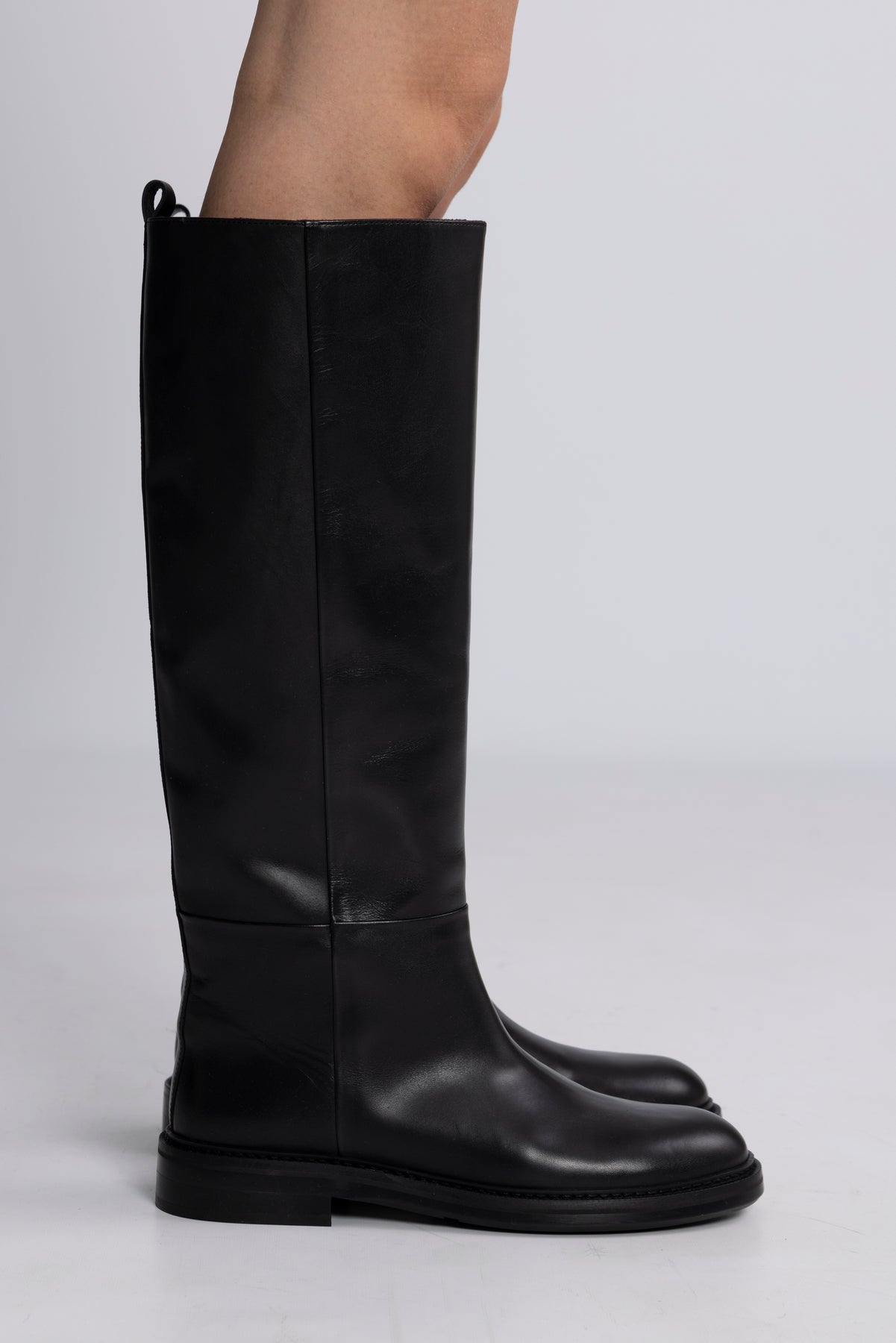 A9106 - Black Calf