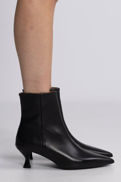 Wilma - Black