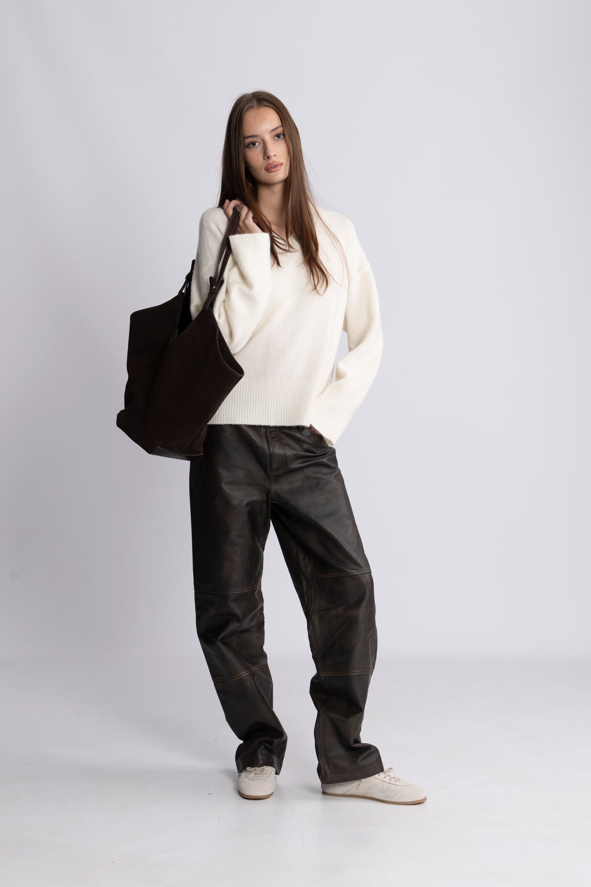 Lina Wool V-Neck Knit Sweater - Off White