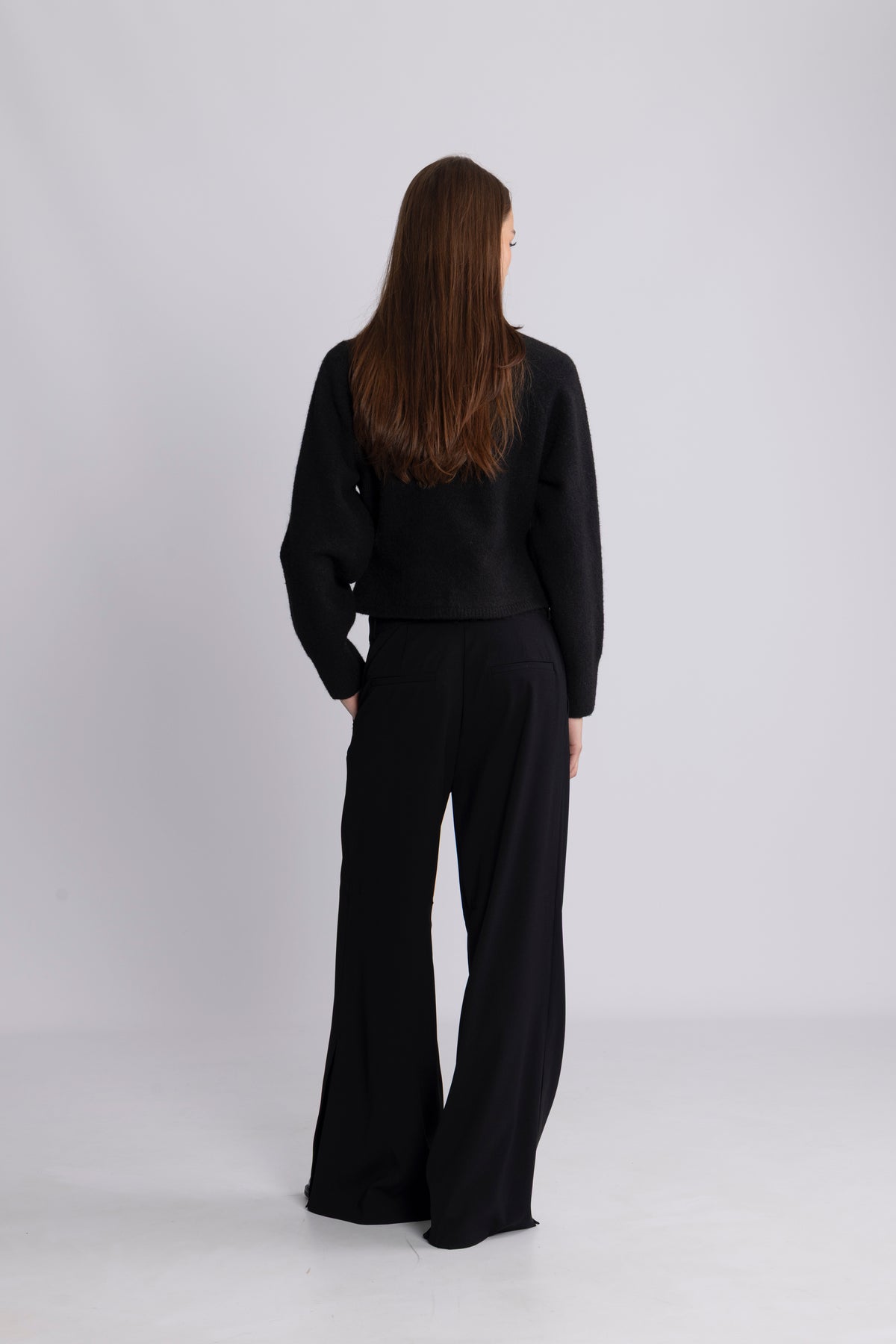 Sara Pearl Cardigan - Black