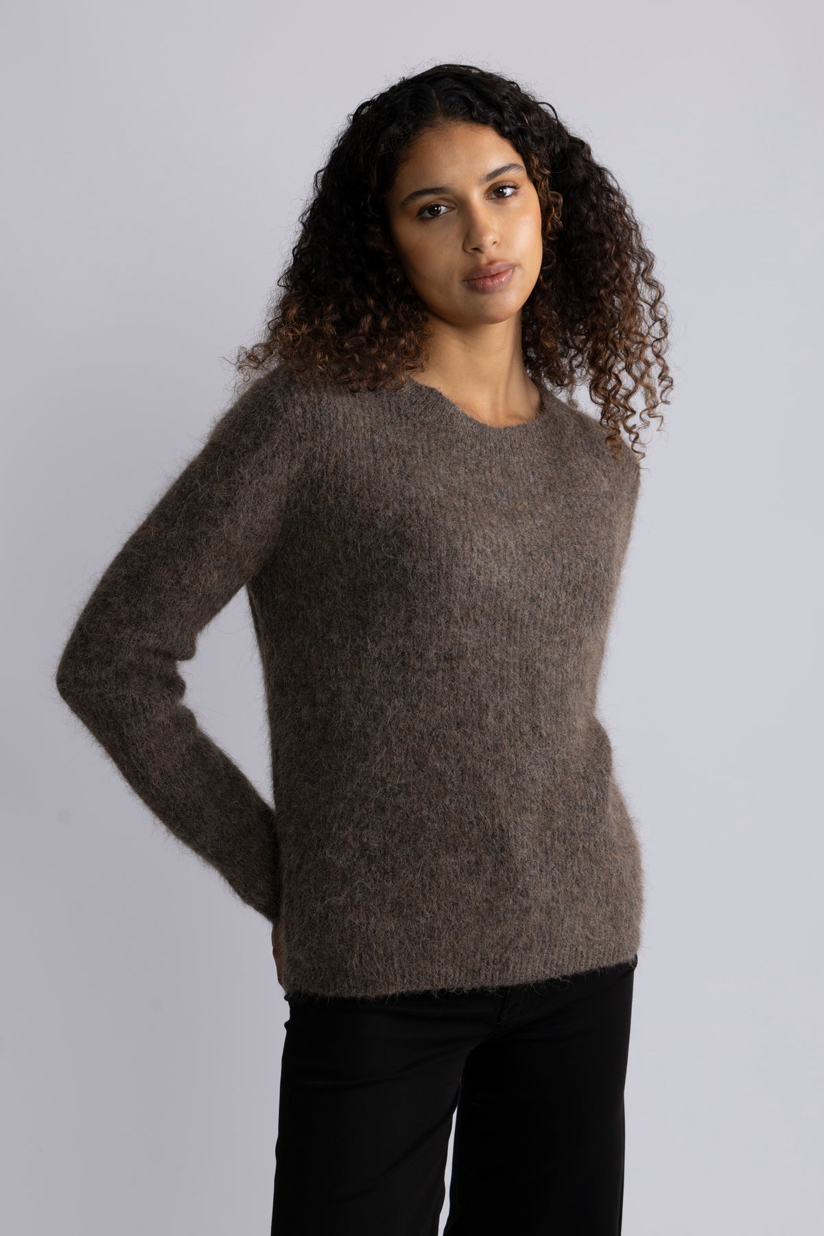 5656 Delmy Ls - Brown
