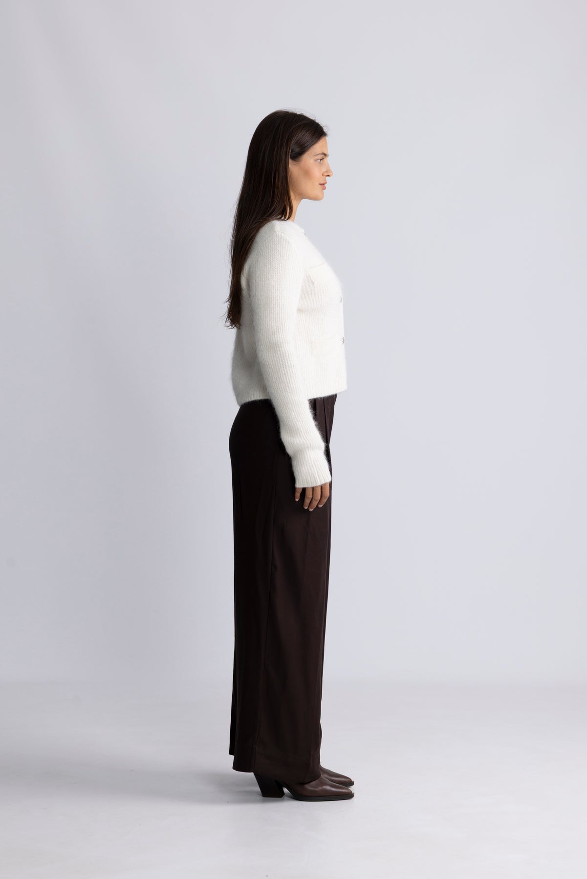 5656 Vusala - Pure White