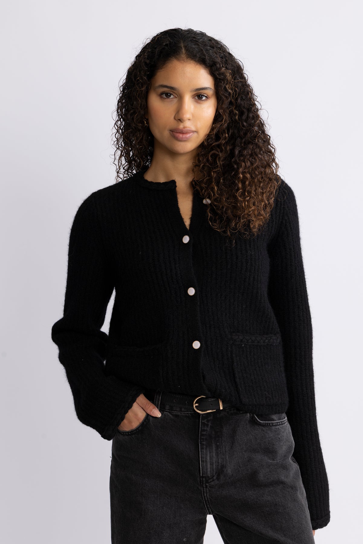 Yasemilie Ls Knit Cardigan - Black Gold Buttons