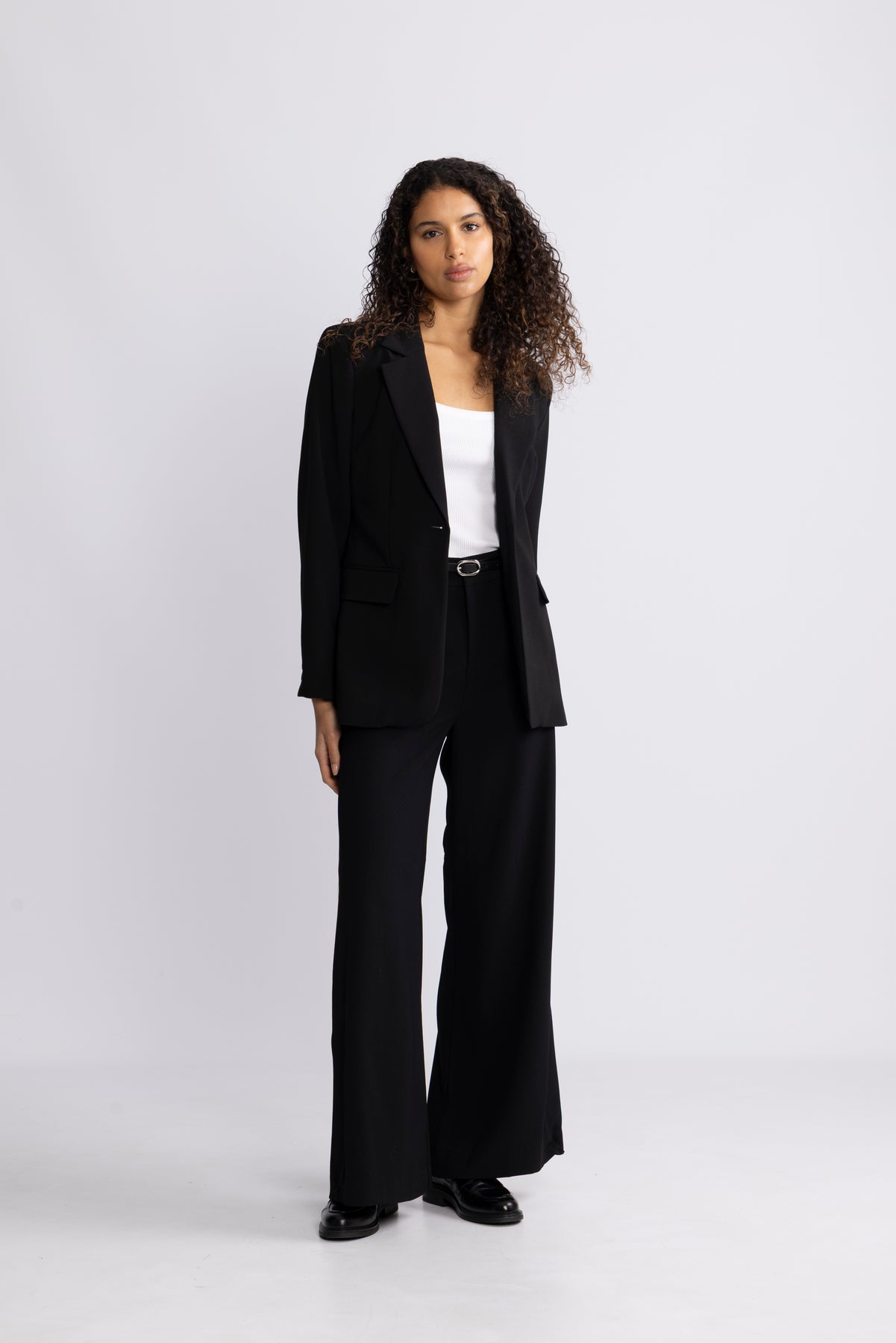 Fitted Aila Blazer - Black