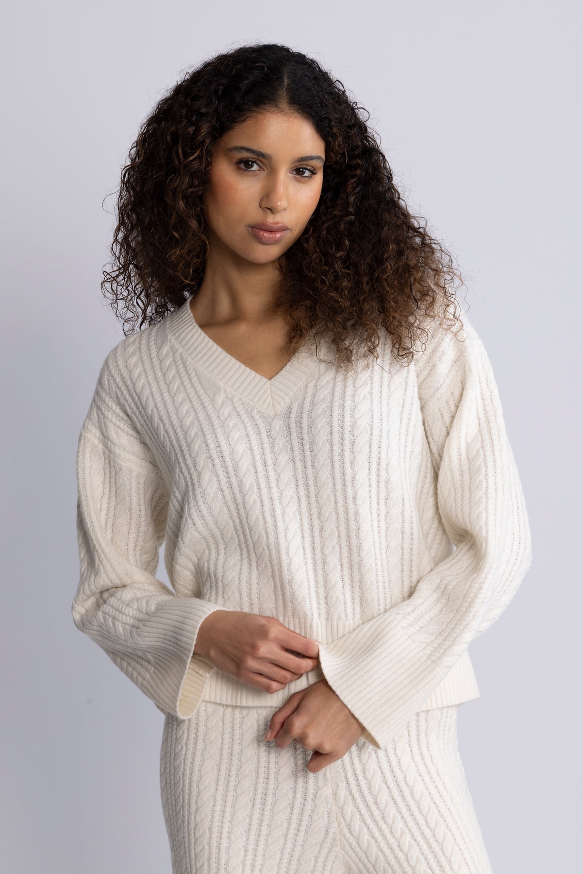 Cathrine Cashmere Cable Knit Sweater - Cream