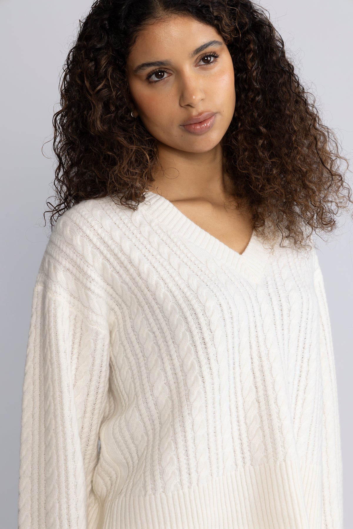 Cathrine Cashmere Cable Knit Sweater - Cream