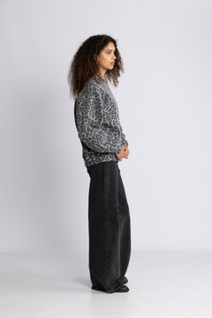 Miles Sweatshirt - Grey Leopard