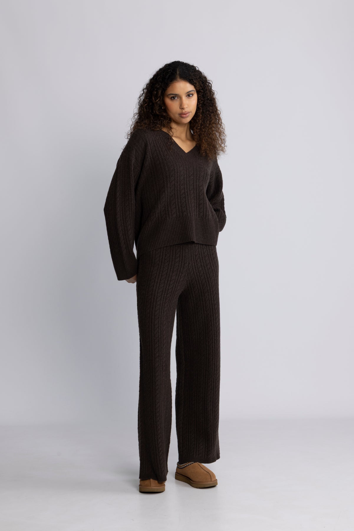 Cathrine Cashmere Cable Knit Sweater - Dark Brown