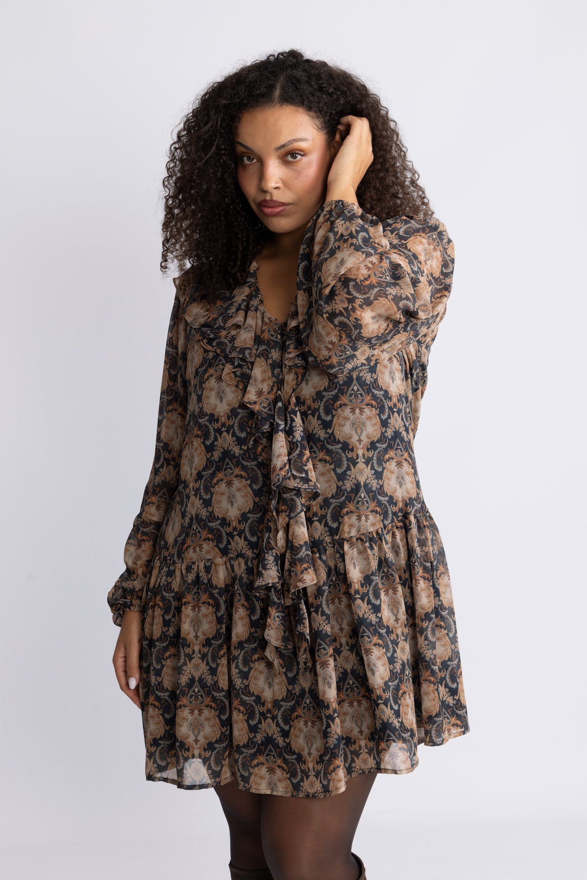 Hellvi Ruffle Chiffon Dress - Beige Paisley