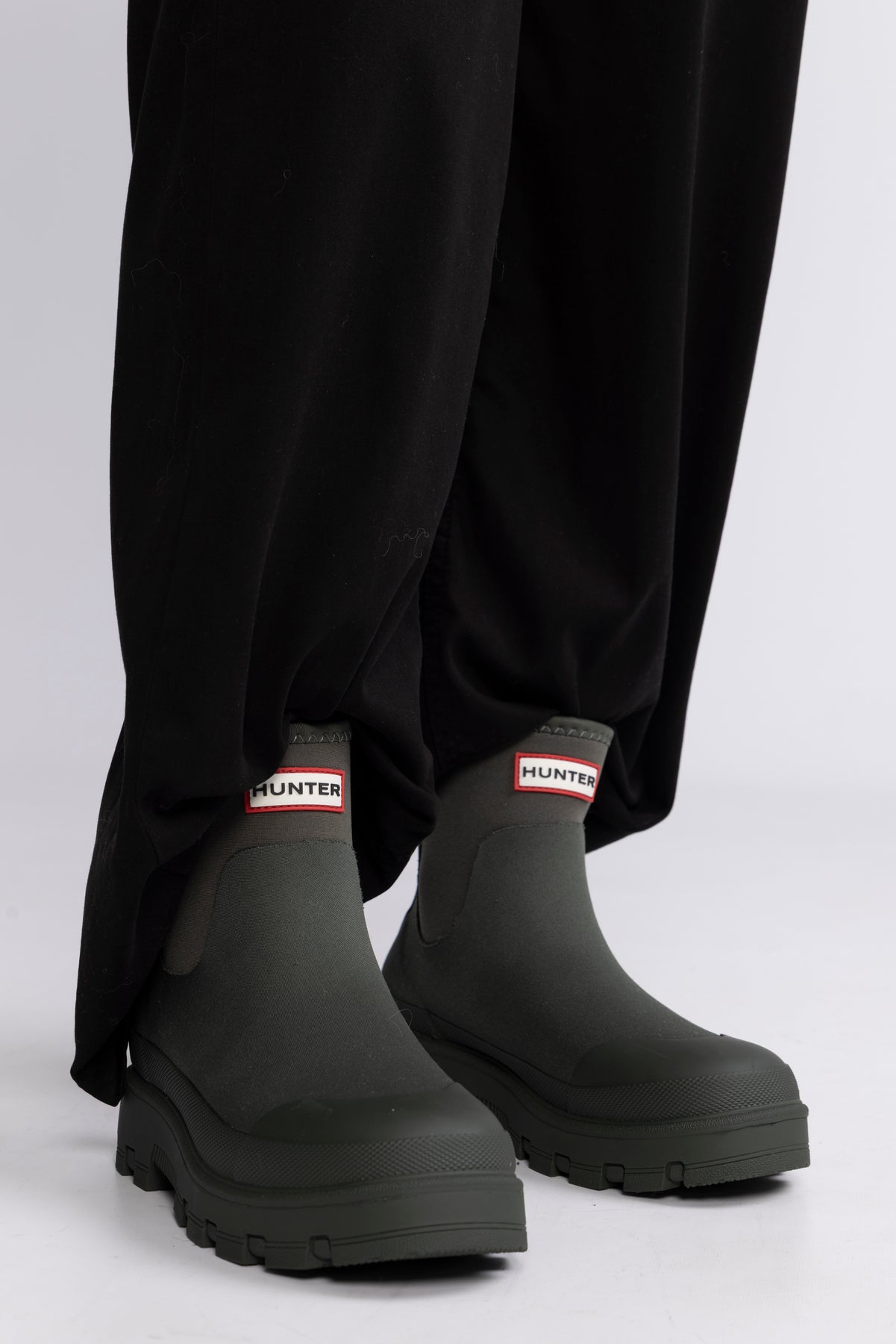 Unisex Elements Neoprene Chelsea Boot - Dark Olive