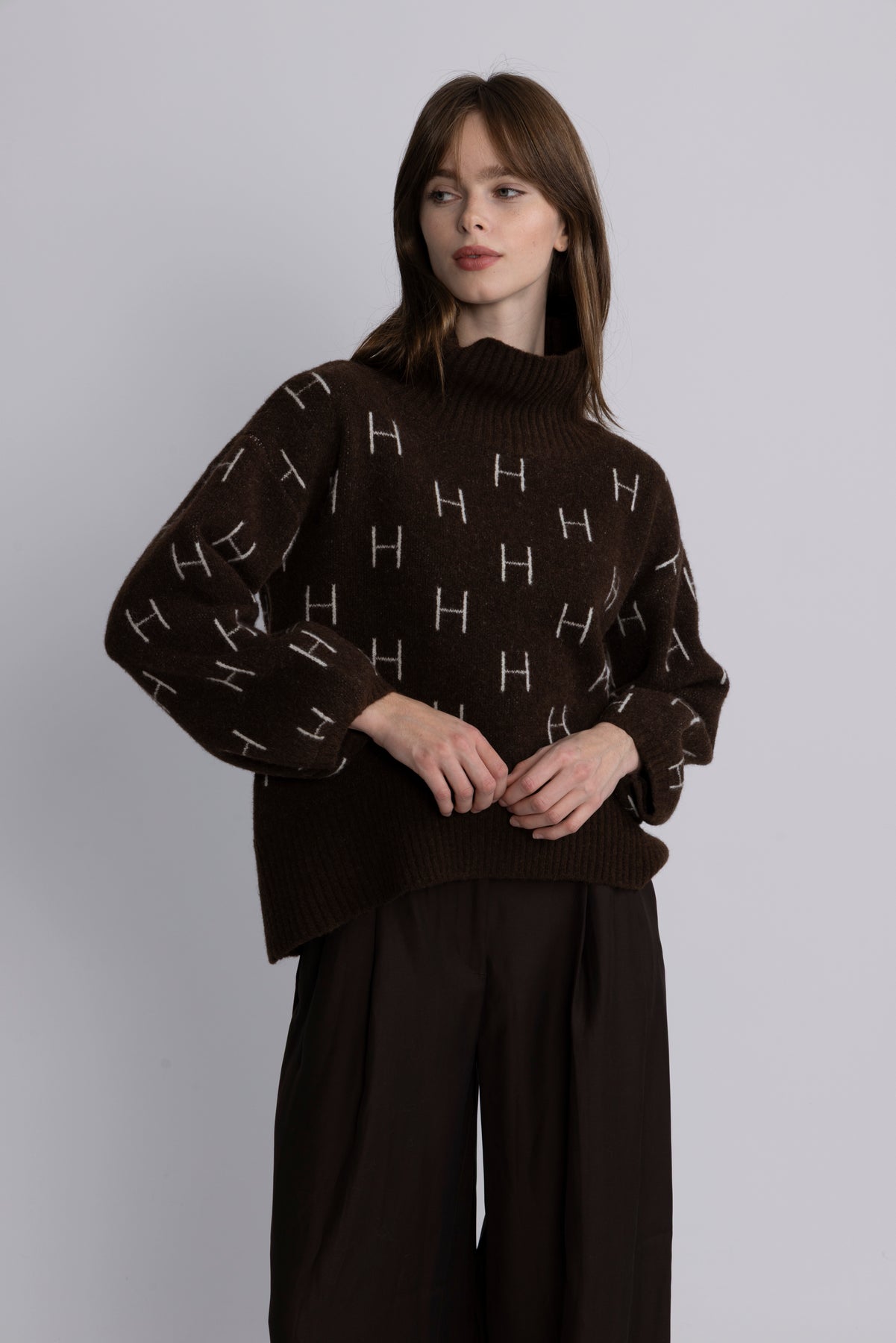 Fam Short Sweater - Dark Earth