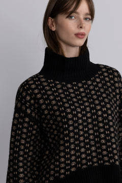 Logo Sweater - Jet Black