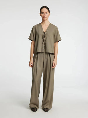 Natuk 2/4 Boxy Tie Top B - Vetiver