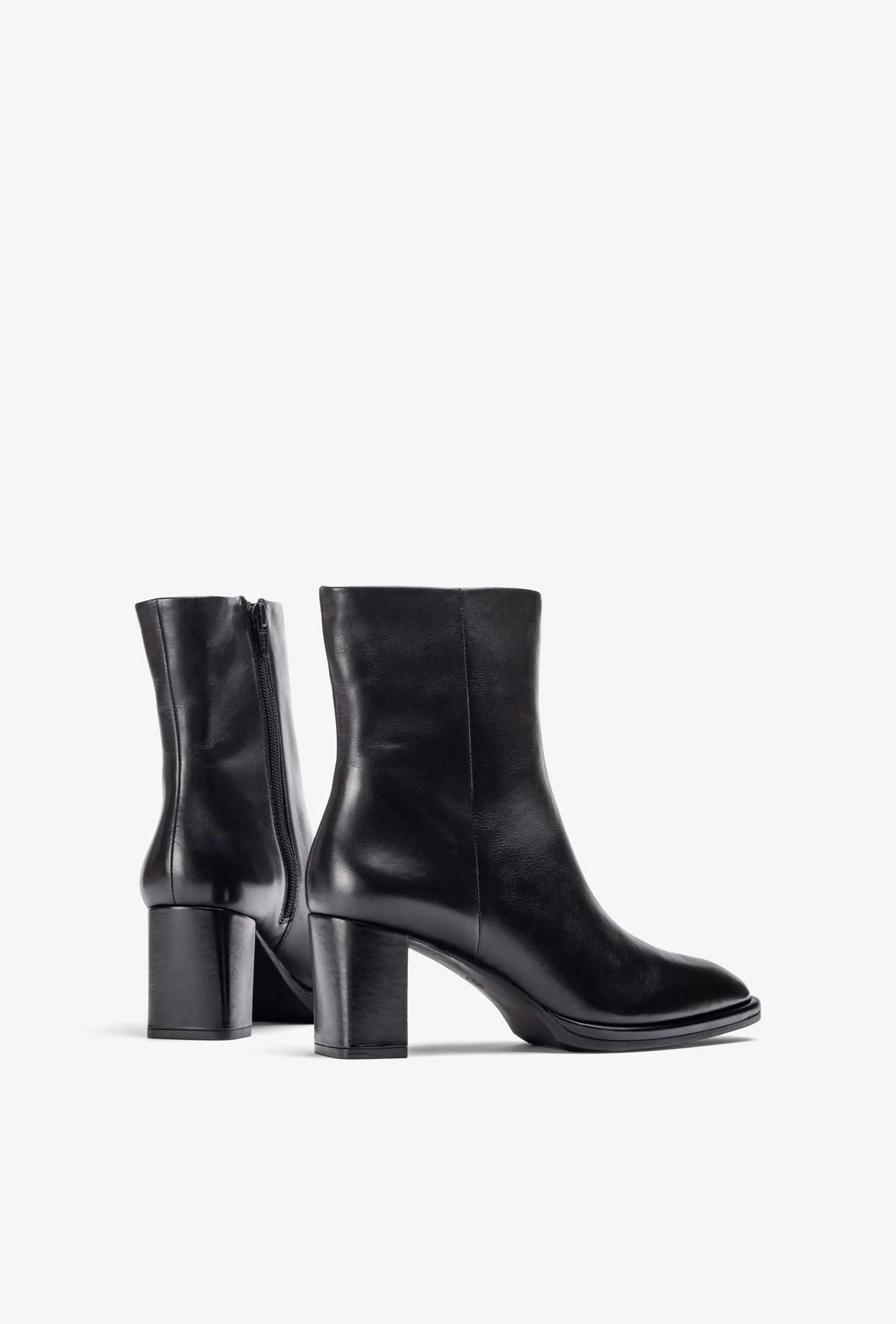 Lebit - Black