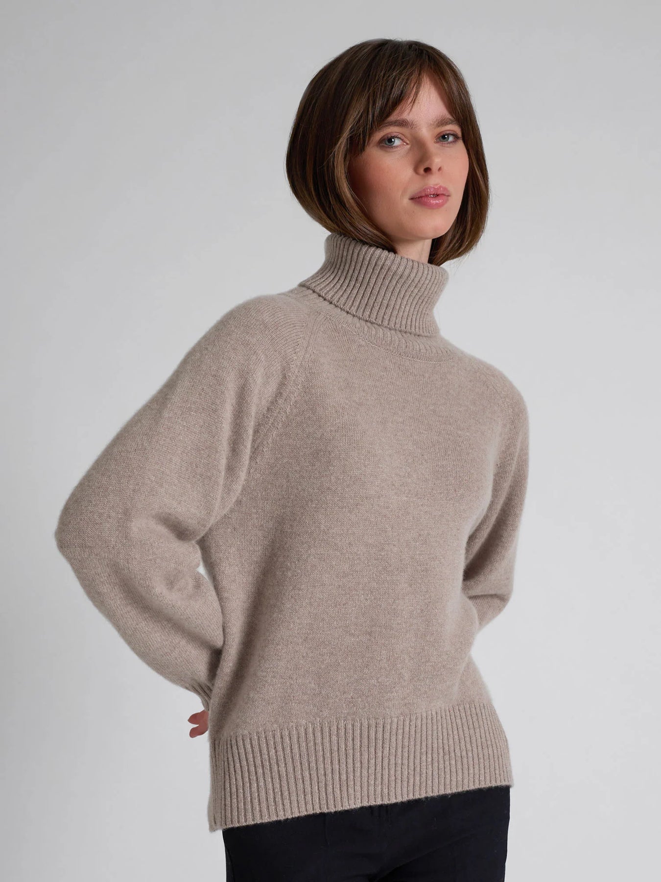 Cashmere Sweater With High Neck “Milano” - Toast