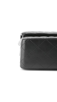Chanel Classic Double Flap Bag Medium - Black