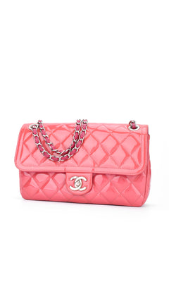 Chanel Classic Single Flap Bag Medium - Pink