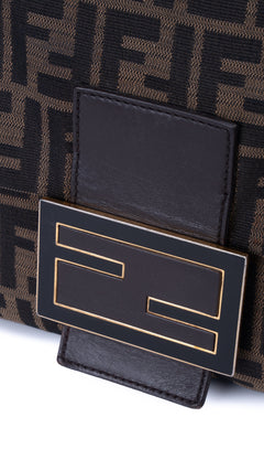 Fendi Baguette Shoulder Bag - Brown