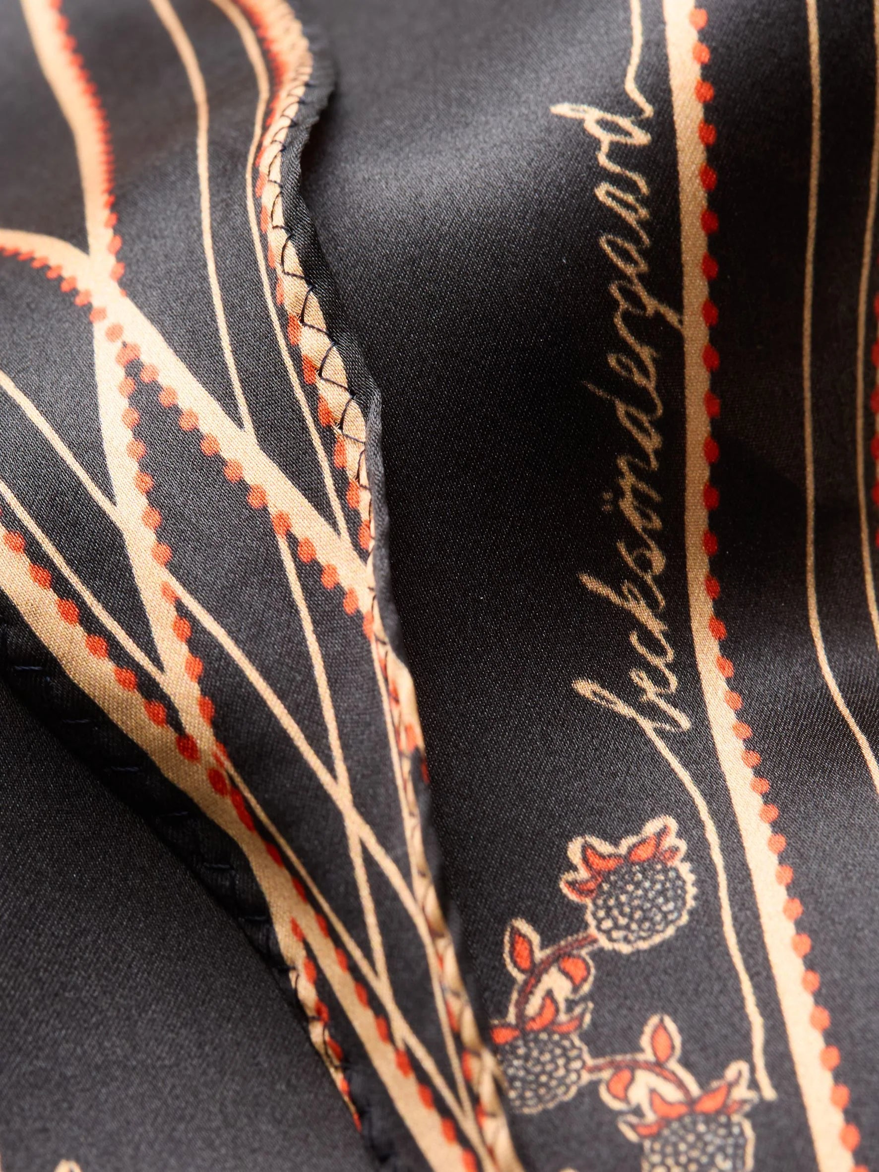 Brombeere Diamond Scarf - Black