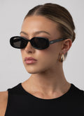 Gina - Black/Smoke