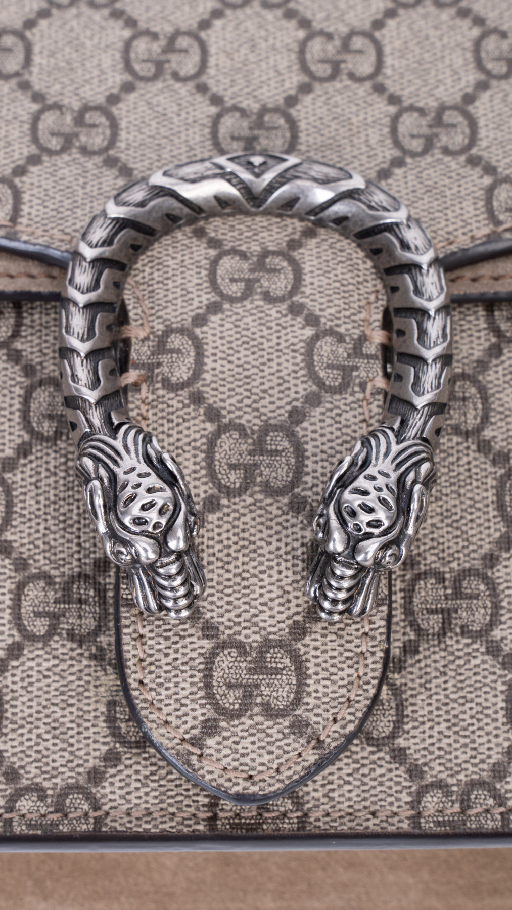 Gucci Dionysus Gg Supreme Shoulder Bag - Grey