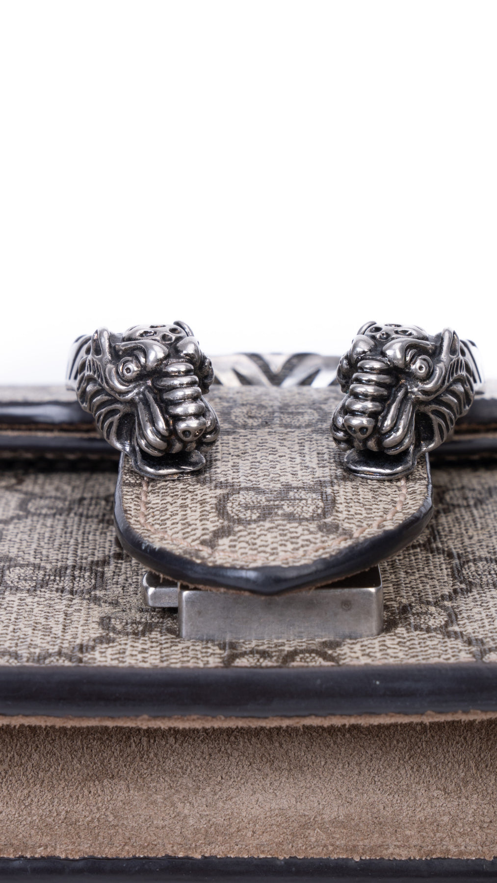Gucci Dionysus Gg Supreme Shoulder Bag - Grey