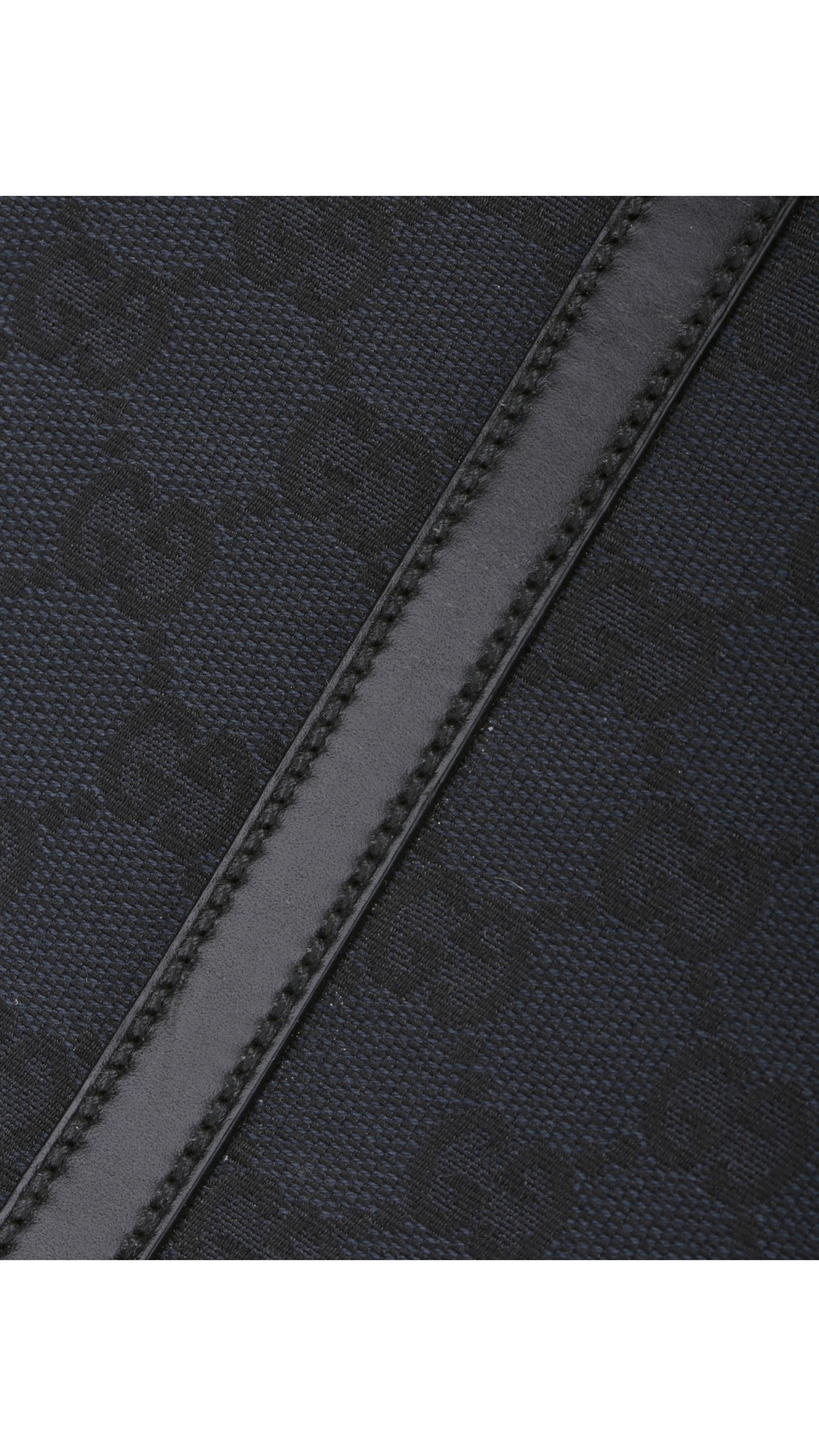 Gucci Gg Supreme Tote Bag - Black