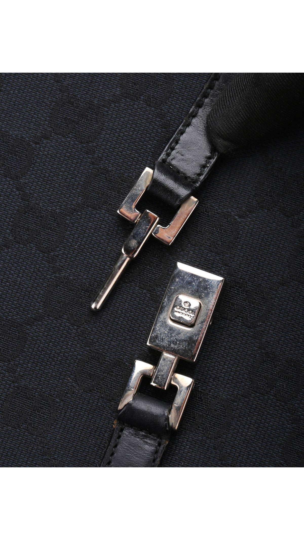 Gucci Gg Supreme Tote Bag - Black