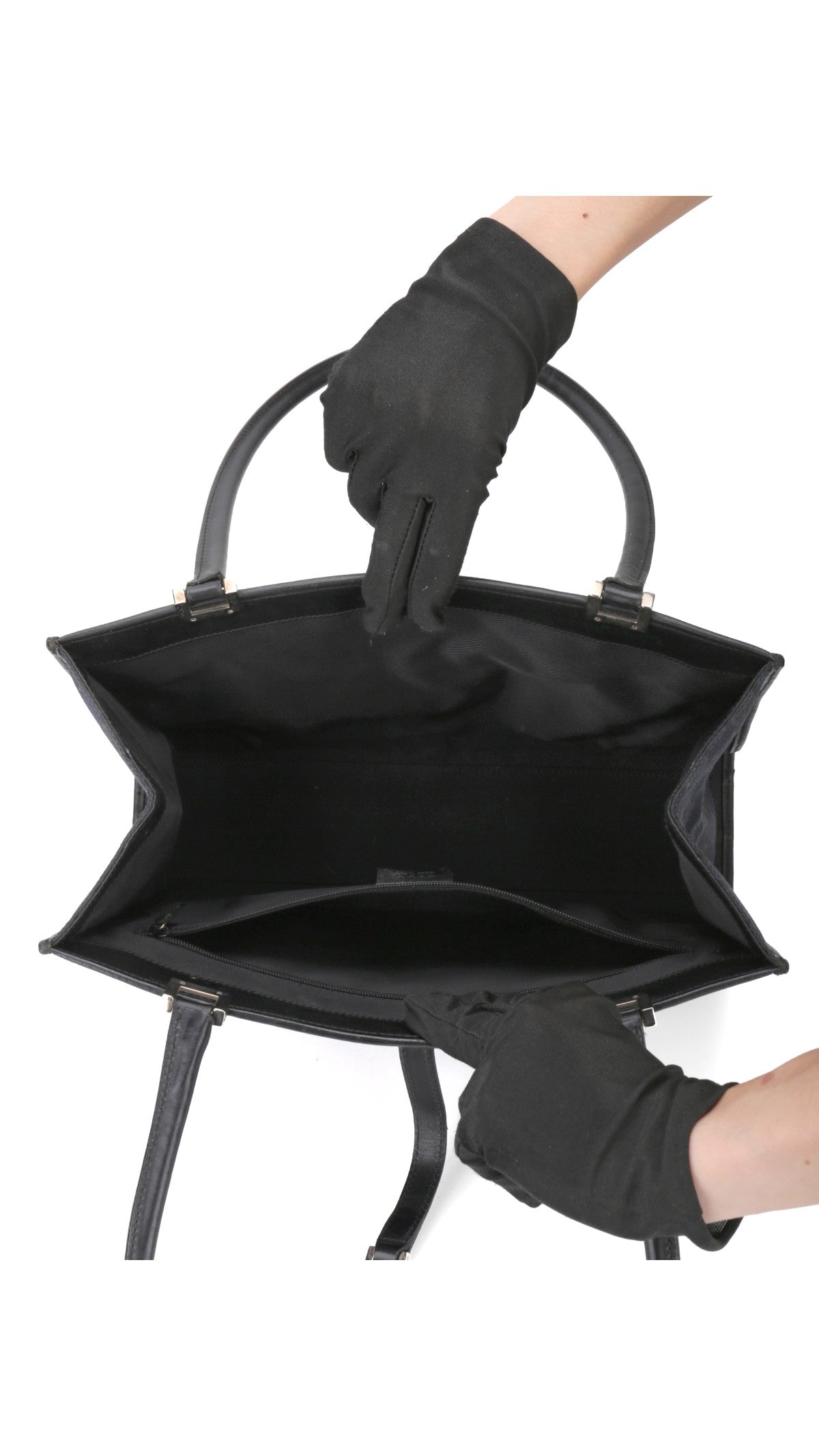 Gucci Gg Supreme Tote Bag - Black