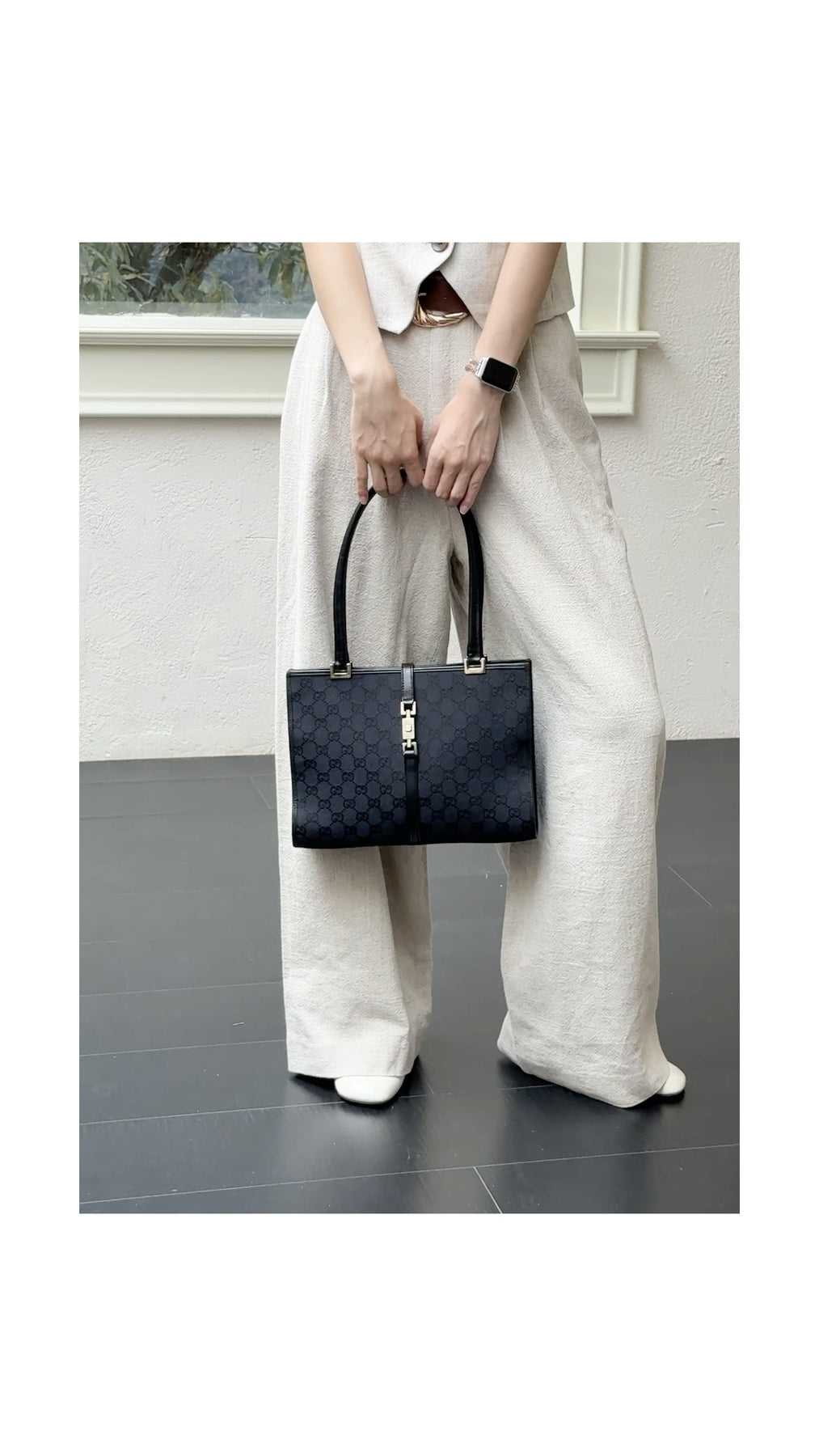 Gucci Gg Supreme Tote Bag - Black