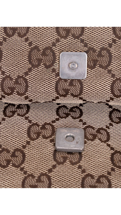 Gucci Gg Supreme Messenger Bag - Beige