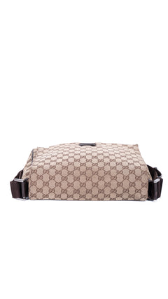 Gucci Gg Supreme Messenger Bag - Beige