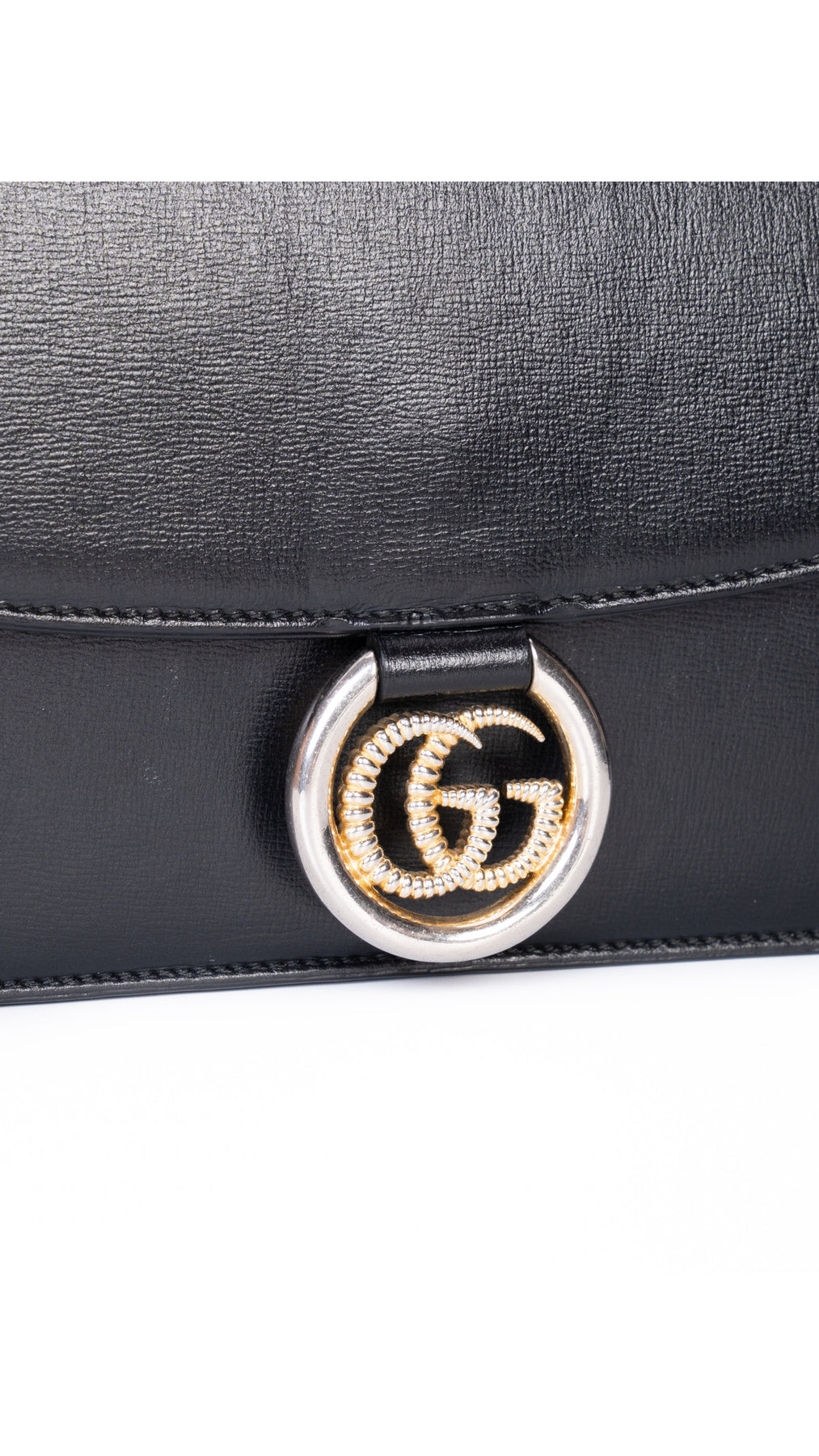 Gucci Logo Plaque Shoulder Bag - Black