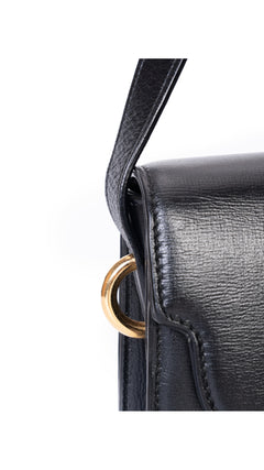 Gucci Logo Plaque Shoulder Bag - Black