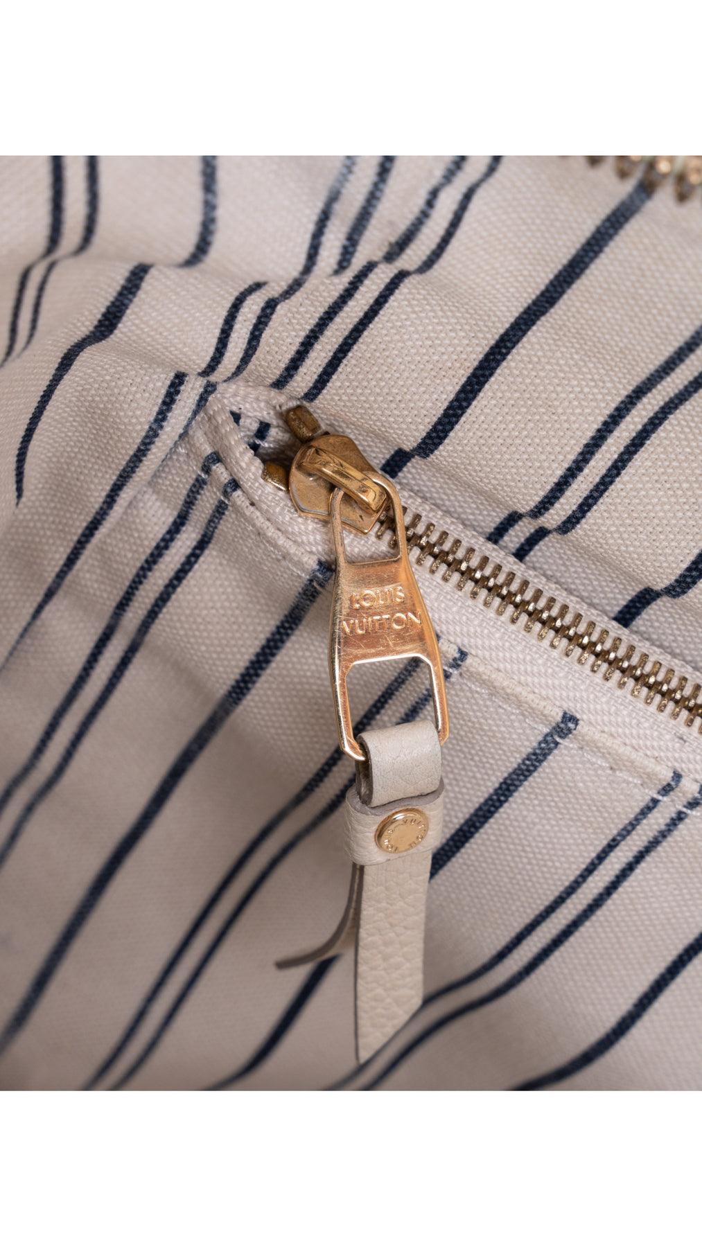 Louis Vuitton Empreinte Lumineuse Tote Bag - Cream