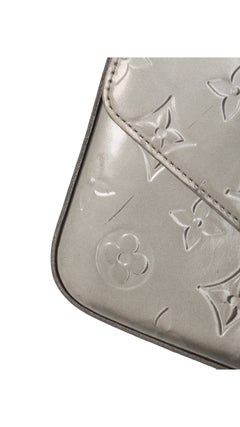 Louis Vuitton Félicie Pochette Monogram Vernis Bag - Silver