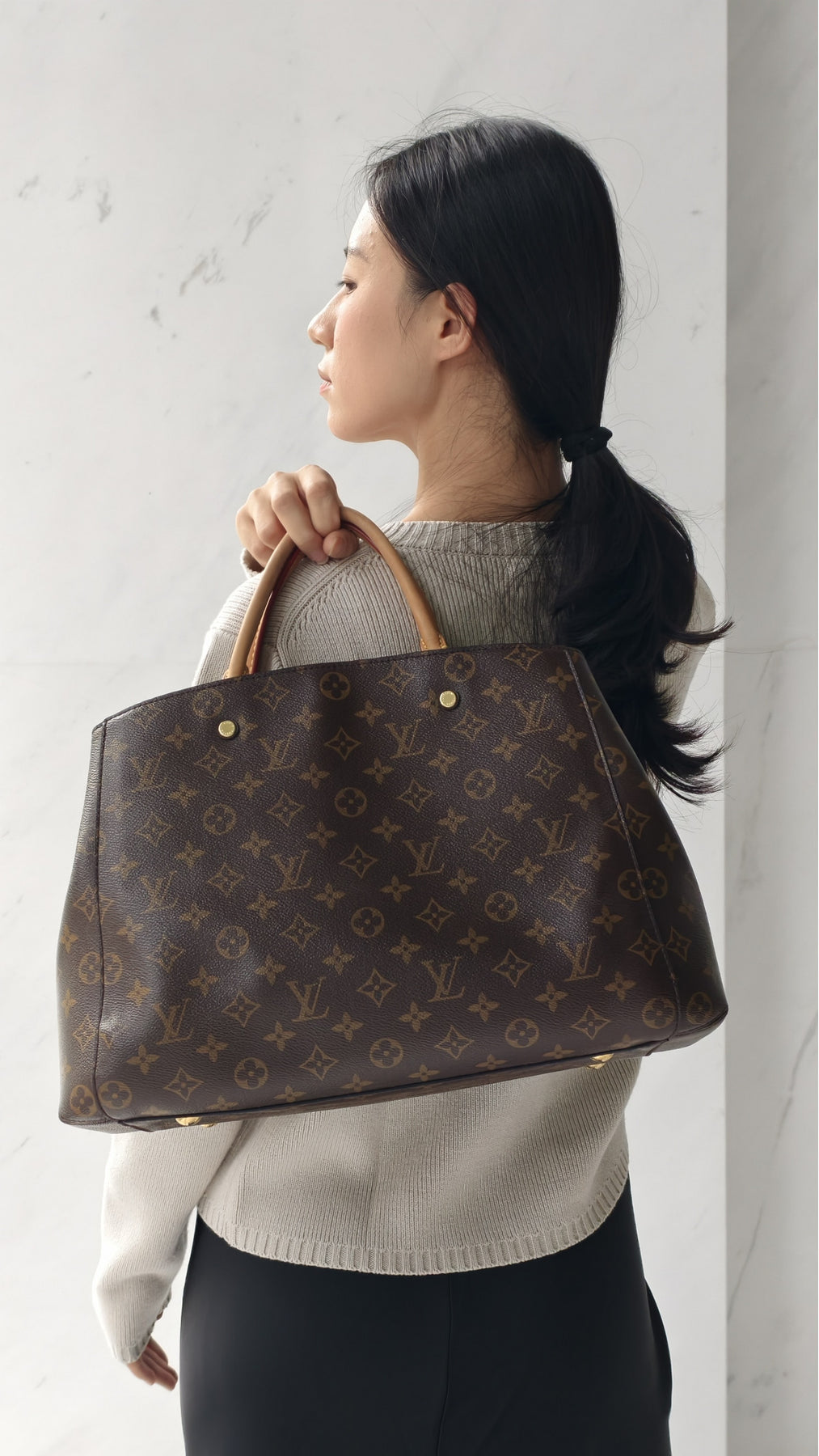 Louis Vuitton Montaigne Gm Monogram - Brown