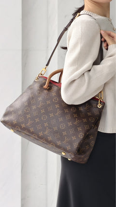 Louis Vuitton Pallas Monogram Cerise Shoulder Bag - Brown